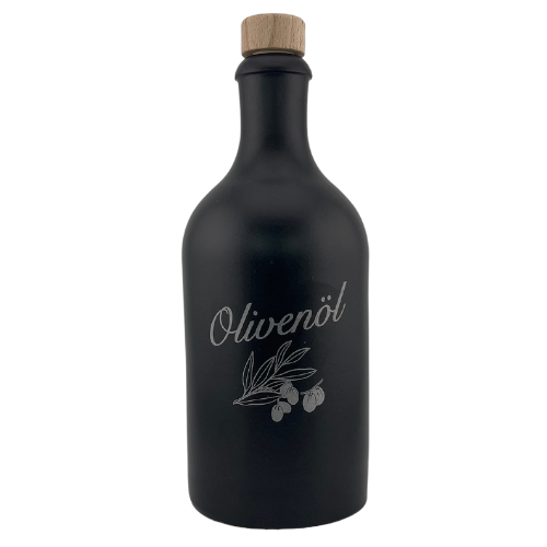 Hochwertiges Bio Oliven-Öl aus Griechenland in wertiger dunkler 500 ml Keramikflasche mit Korkverschluss.